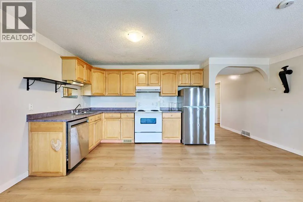 65 Somerglen Park SW