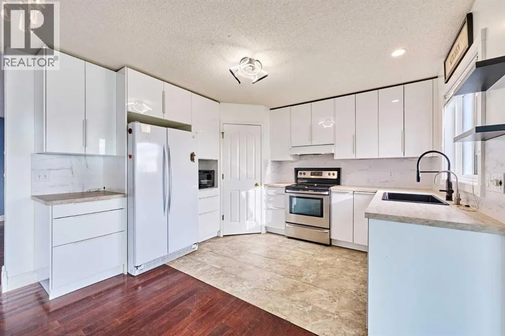 65 Somerglen Park SW