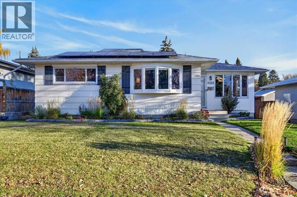 1184 Northmount Drive NW