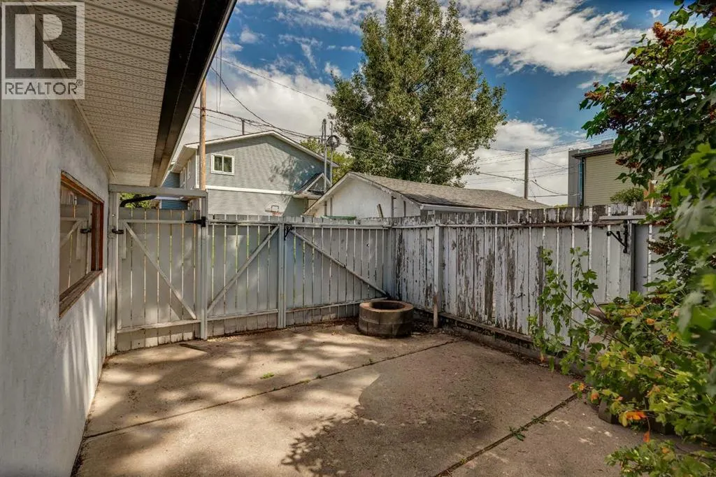 1644 16 Street SE
