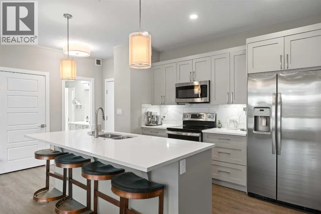 102, 106 Stewart Creek Rise