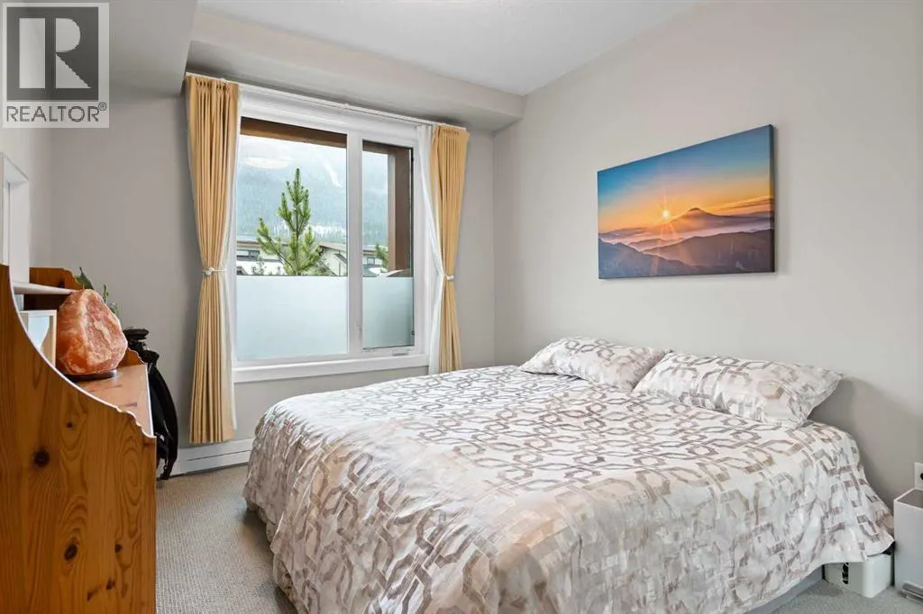 102, 106 Stewart Creek Rise