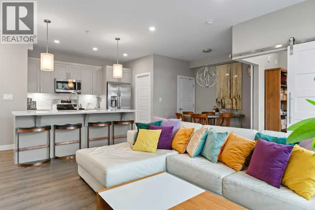 102, 106 Stewart Creek Rise