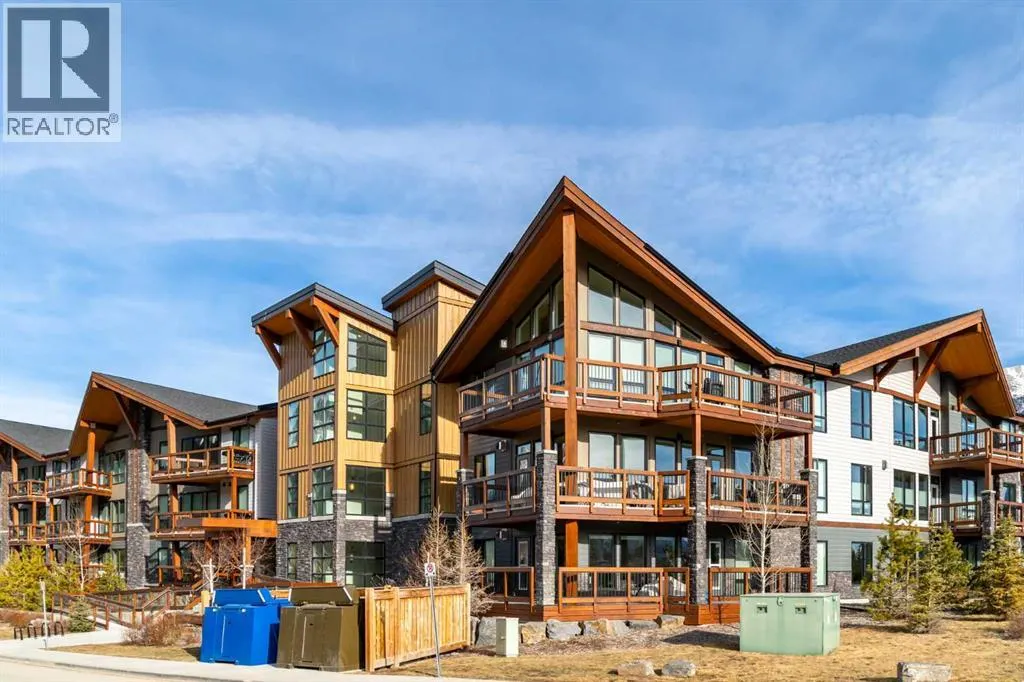102, 106 Stewart Creek Rise
