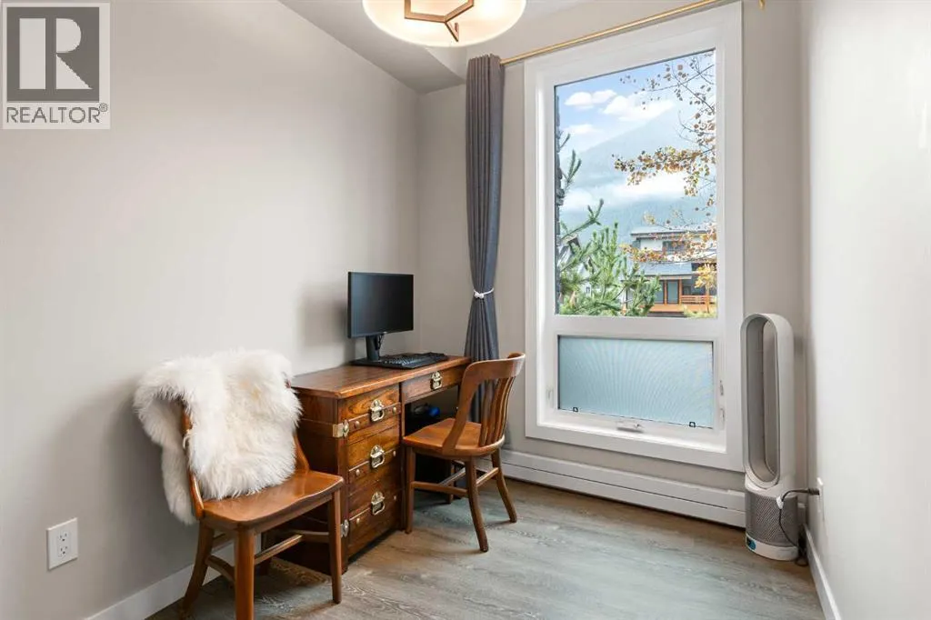 102, 106 Stewart Creek Rise