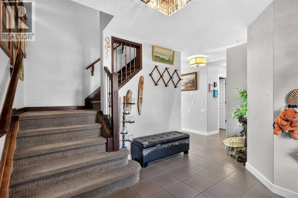322 Kingsbury View SE