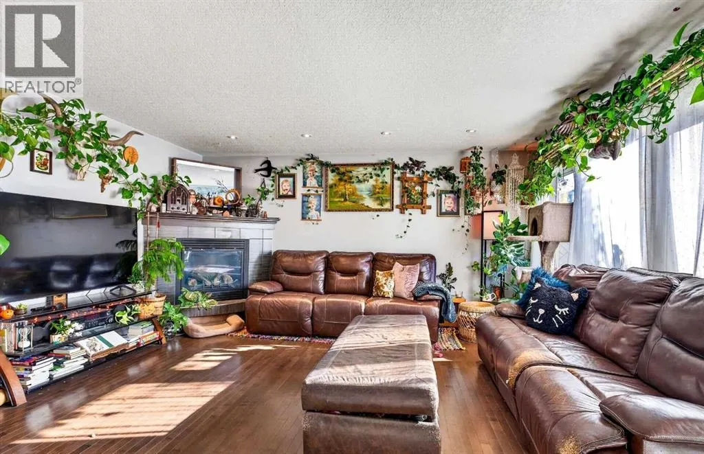 322 Kingsbury View SE