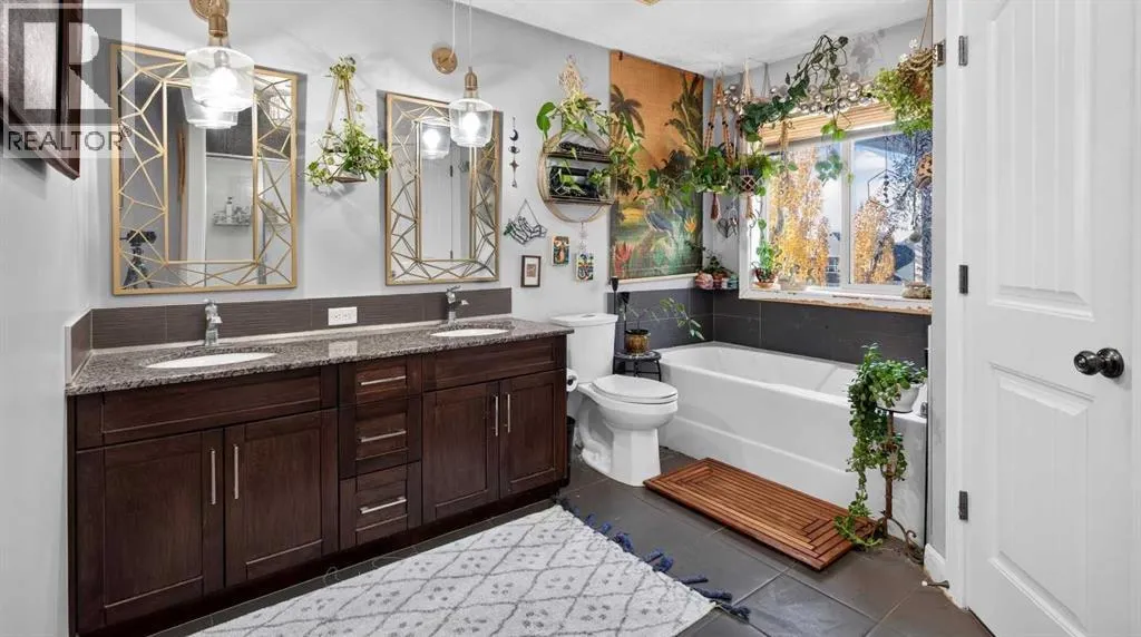 322 Kingsbury View SE