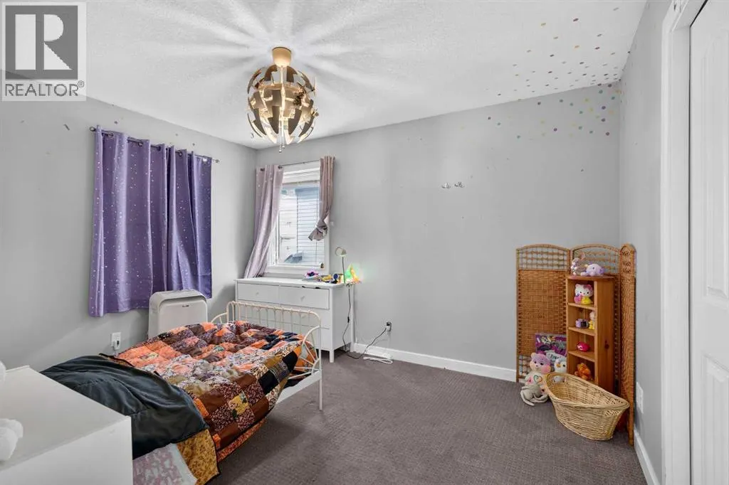 322 Kingsbury View SE
