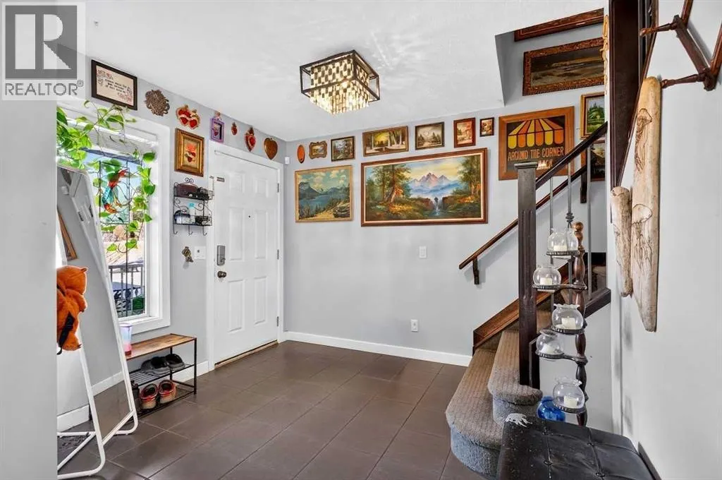 322 Kingsbury View SE