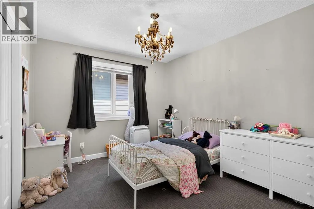 322 Kingsbury View SE