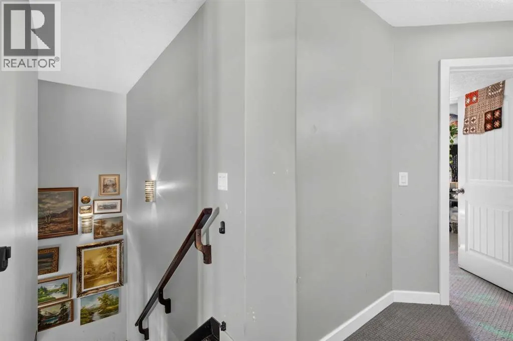 322 Kingsbury View SE