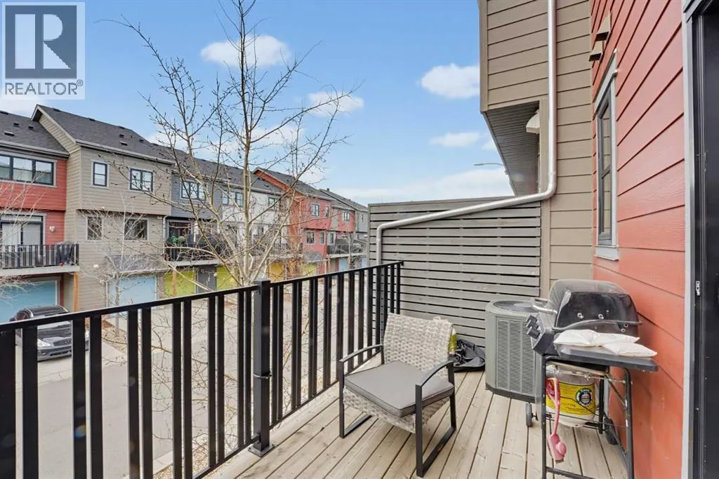 260 Walden Path SE