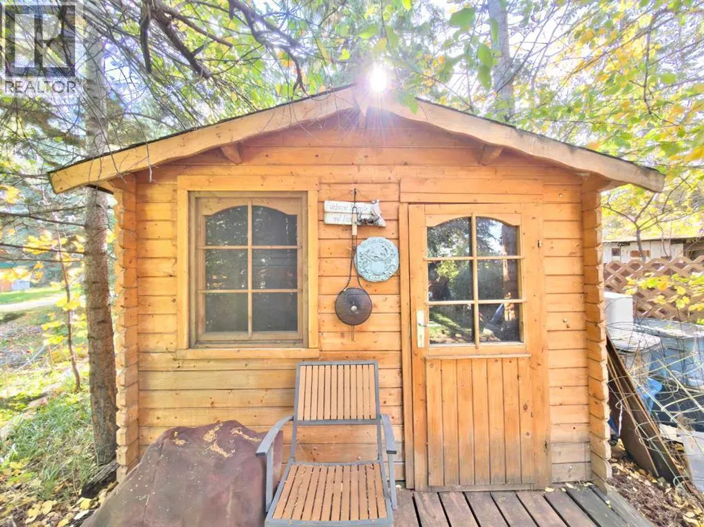 16 Lee Lake Road