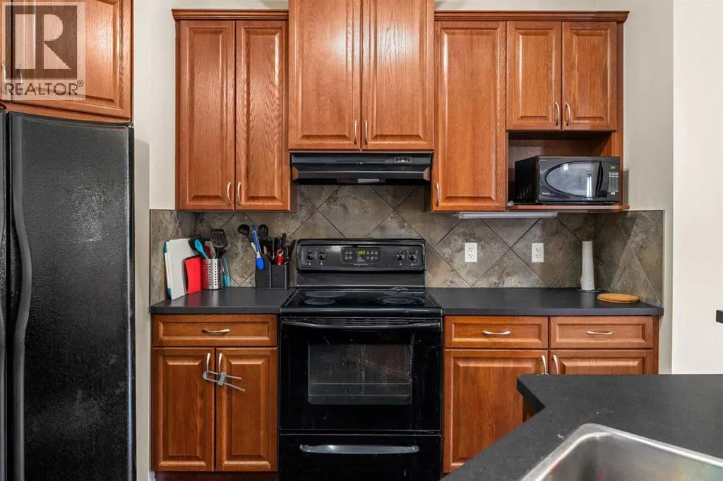 216 Silverado Range Heights SW