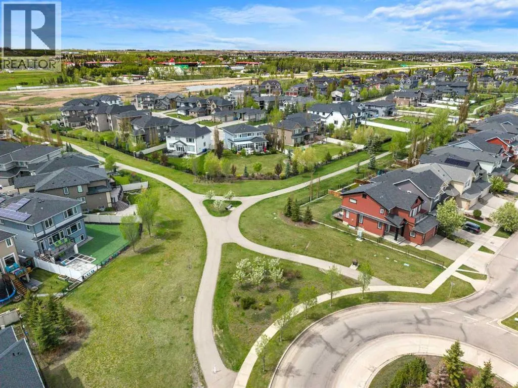 216 Silverado Range Heights SW