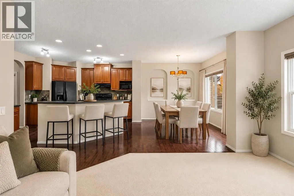 216 Silverado Range Heights SW