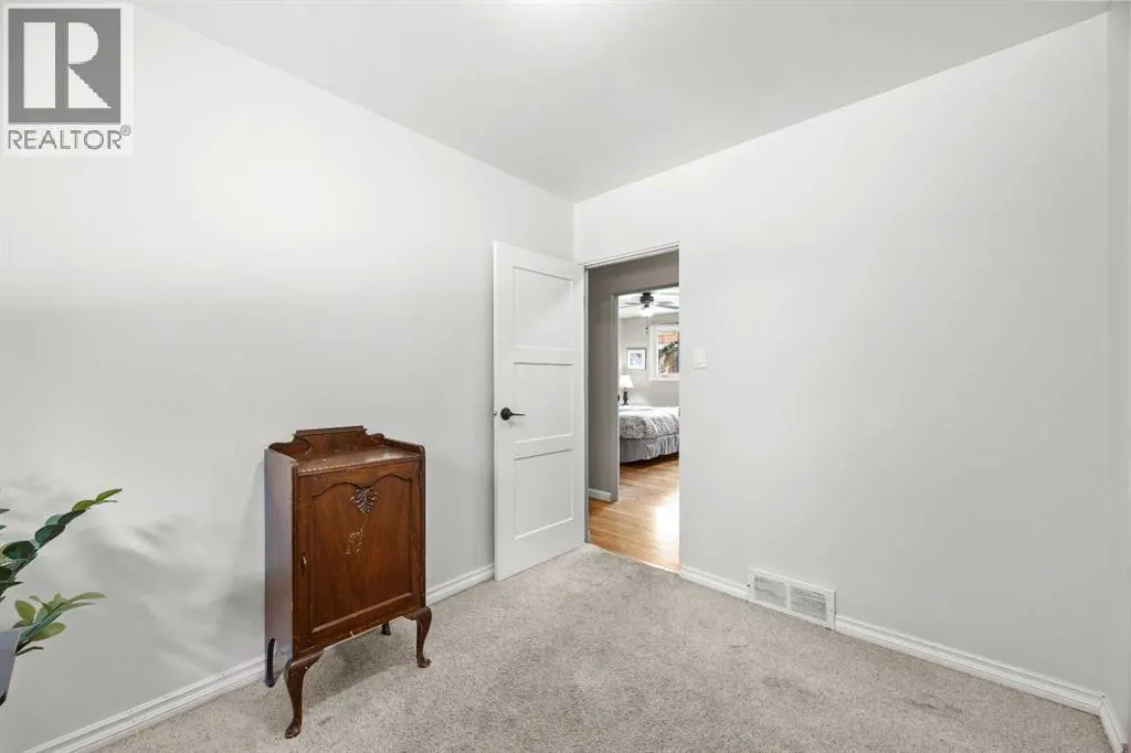 30 Gateway Drive SW
