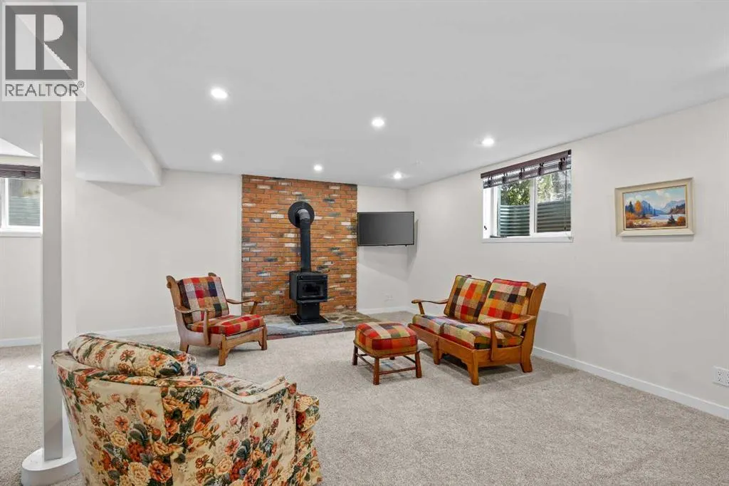 30 Gateway Drive SW