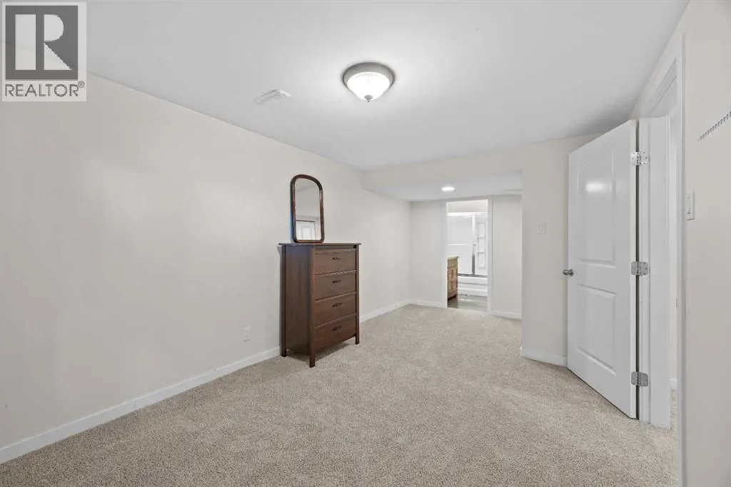 30 Gateway Drive SW