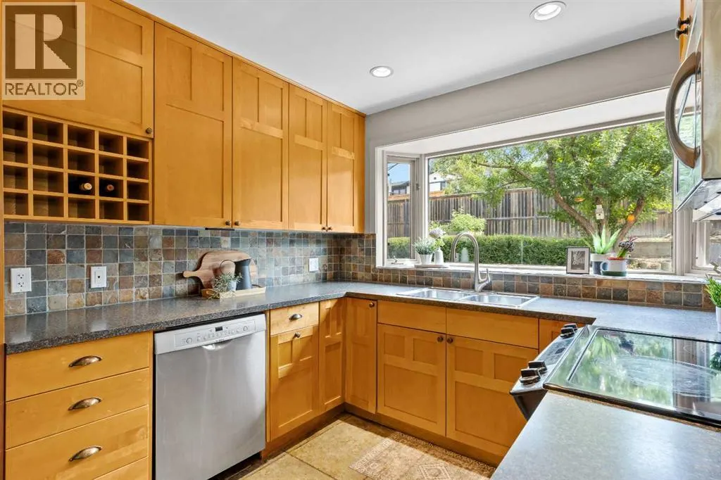 30 Gateway Drive SW
