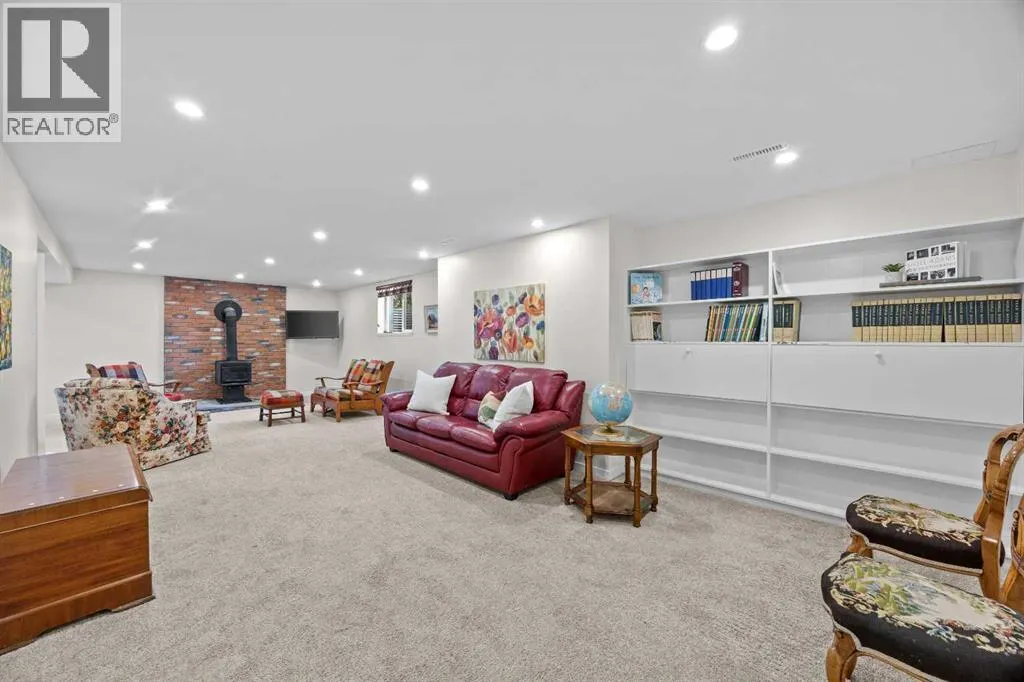 30 Gateway Drive SW