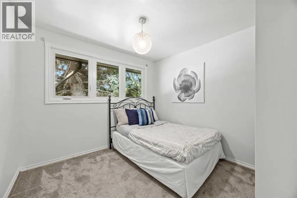 30 Gateway Drive SW