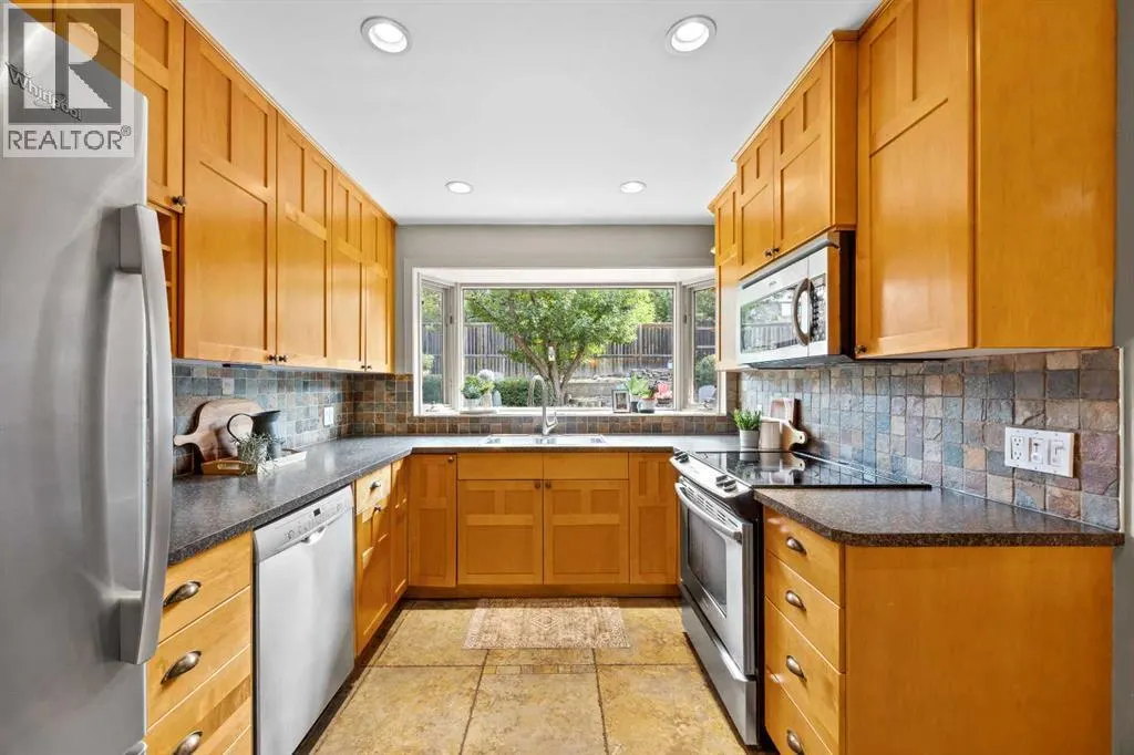 30 Gateway Drive SW
