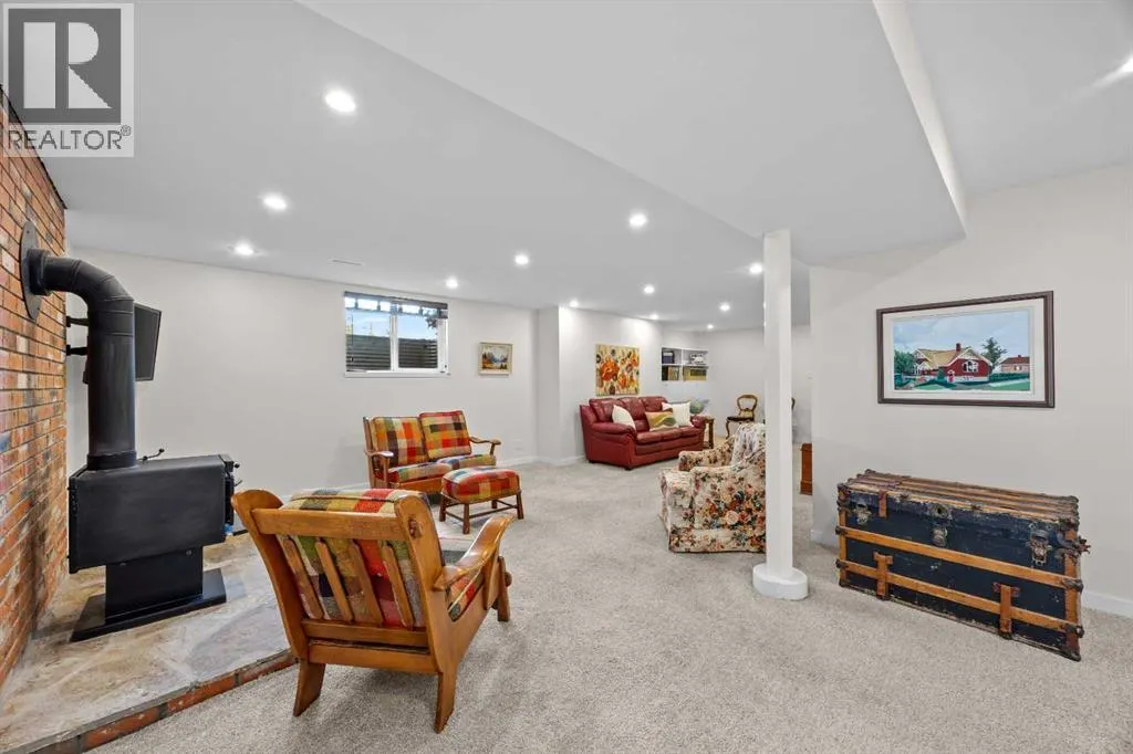30 Gateway Drive SW