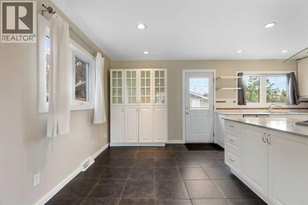 103 Franklin Drive SE