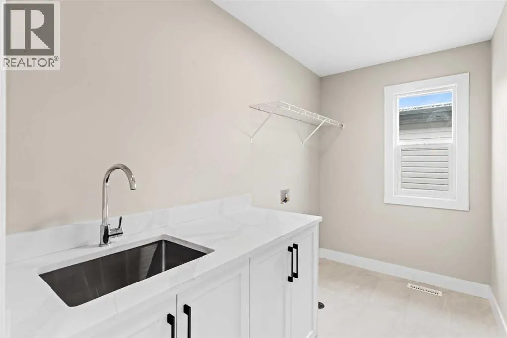 160 Vantage Drive