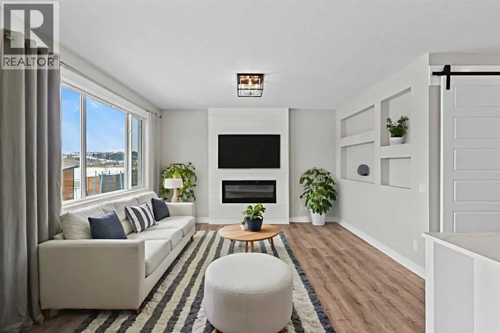 160 Vantage Drive