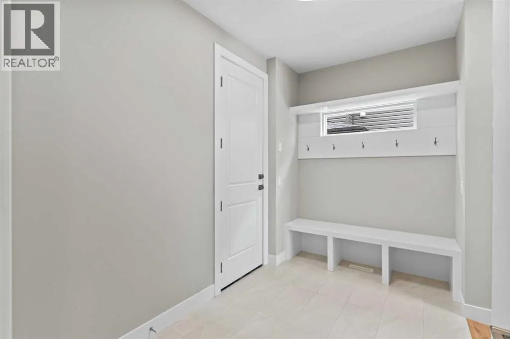 160 Vantage Drive