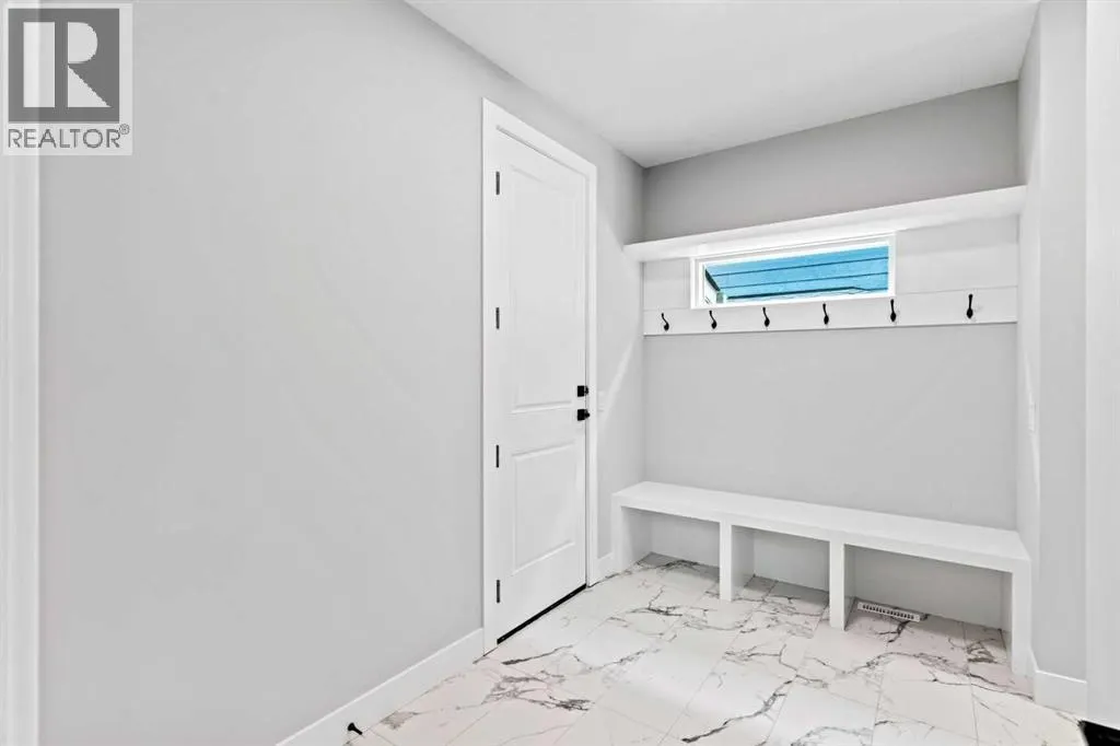 141 Vantage Drive