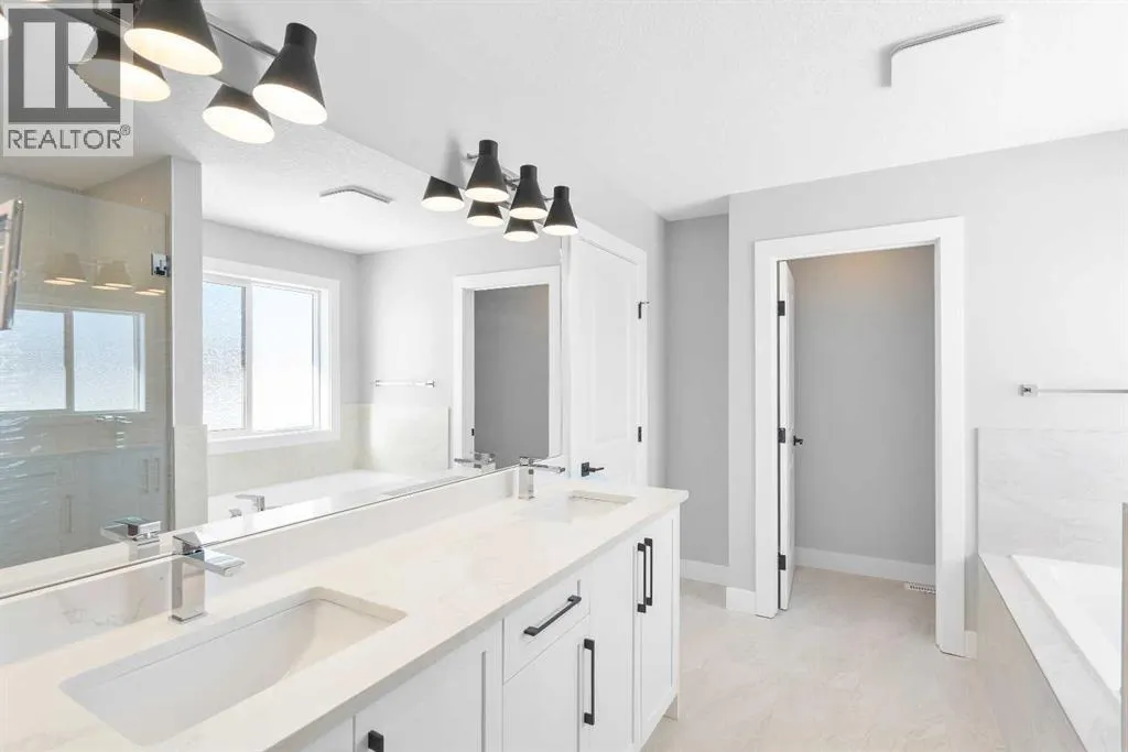 139 Sundown Crescent SW