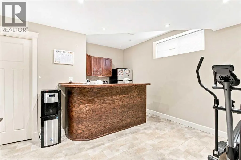 14 Windermere Close