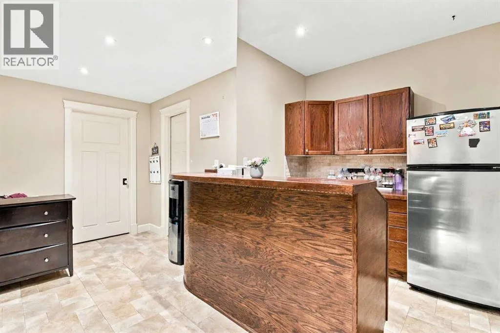14 Windermere Close