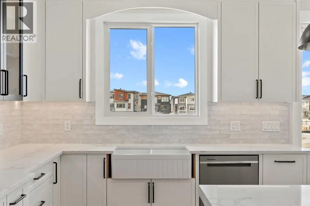 87 Sundown Crescent
