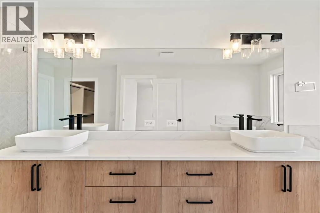 87 Sundown Crescent