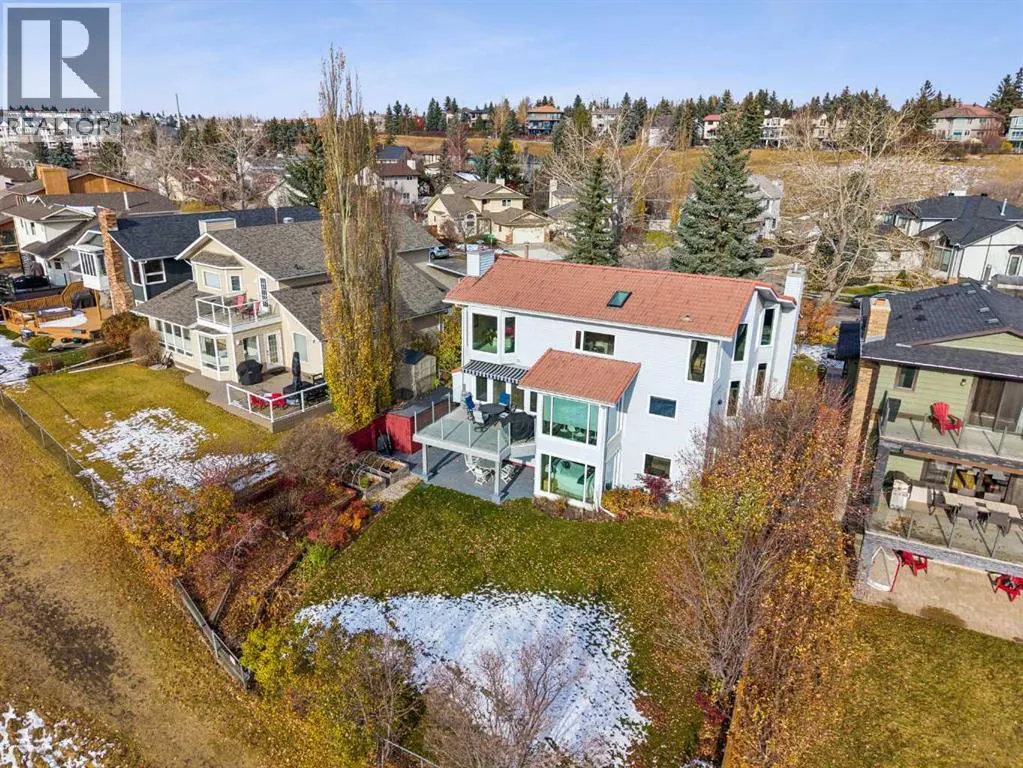 111 Hawksbrow Drive NW