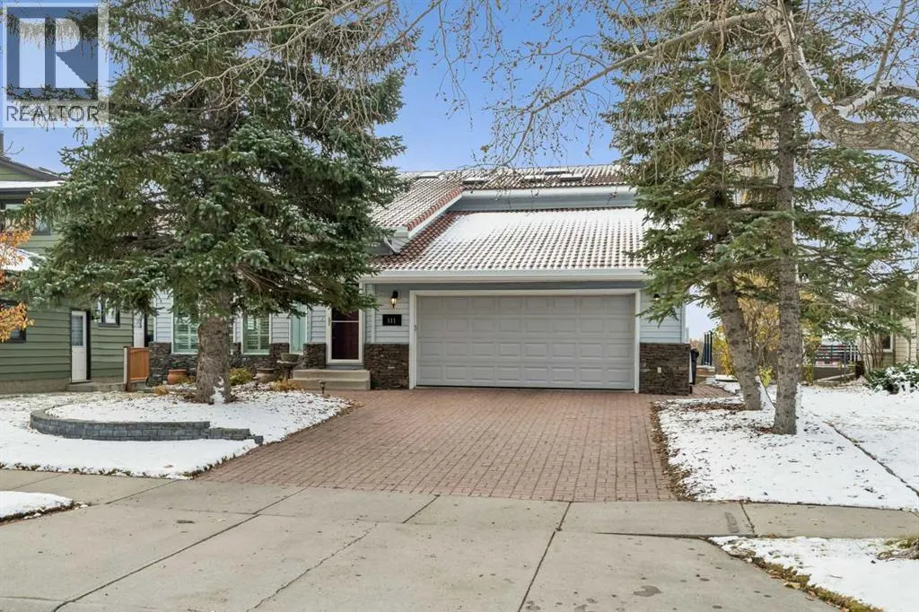 111 Hawksbrow Drive NW