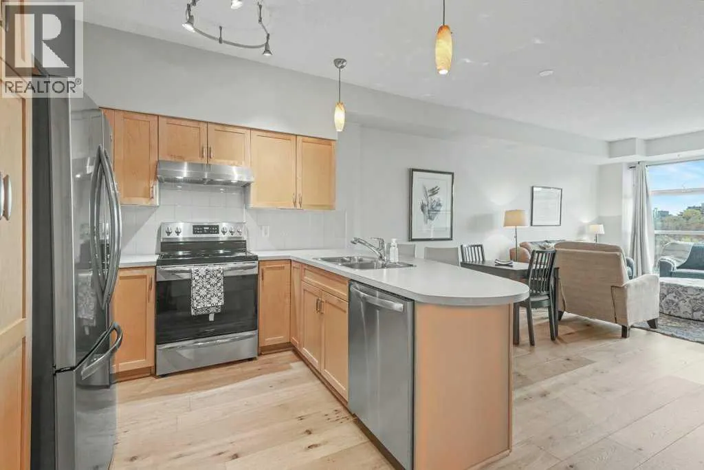 906, 205 Riverfront Avenue SW