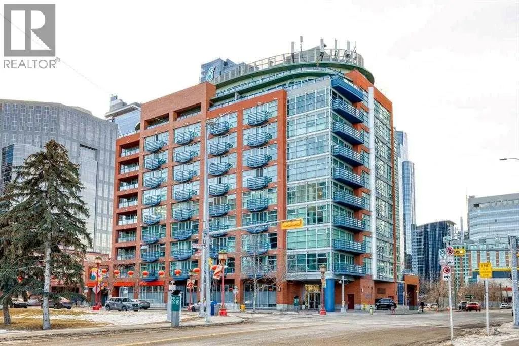 906, 205 Riverfront Avenue SW