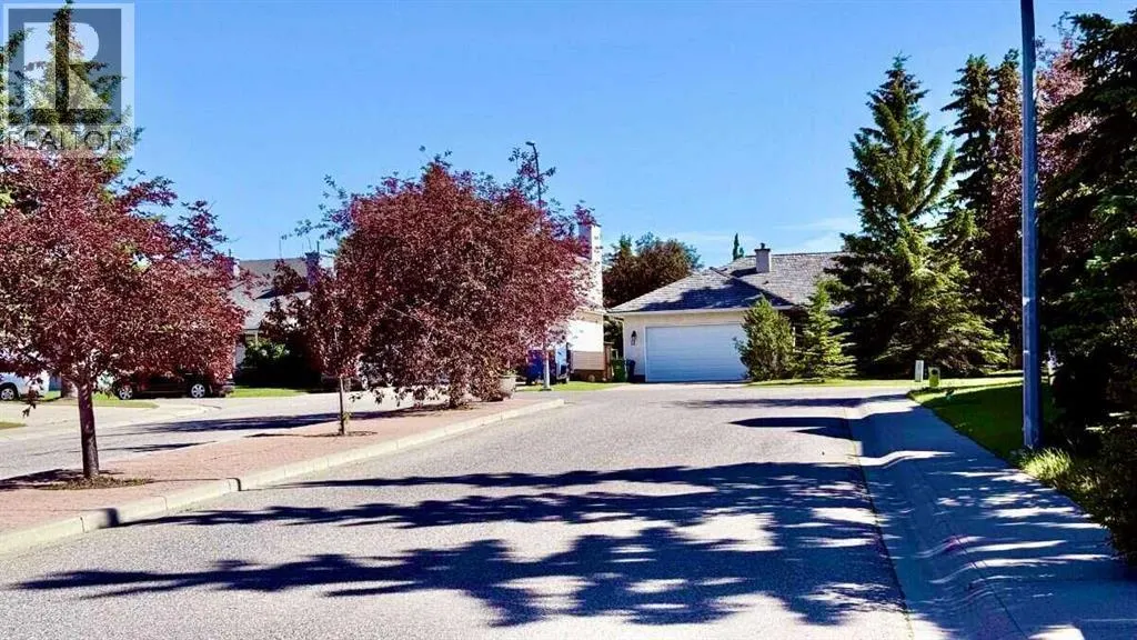 11 Hawkmount Heights NW