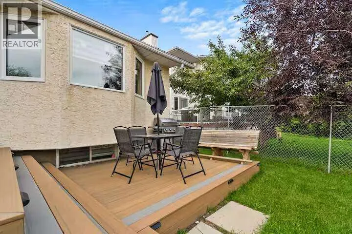 11 Hawkmount Heights NW