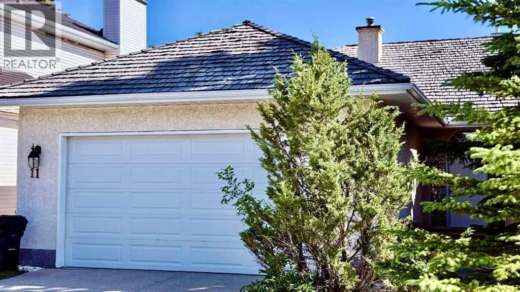 11 Hawkmount Heights NW