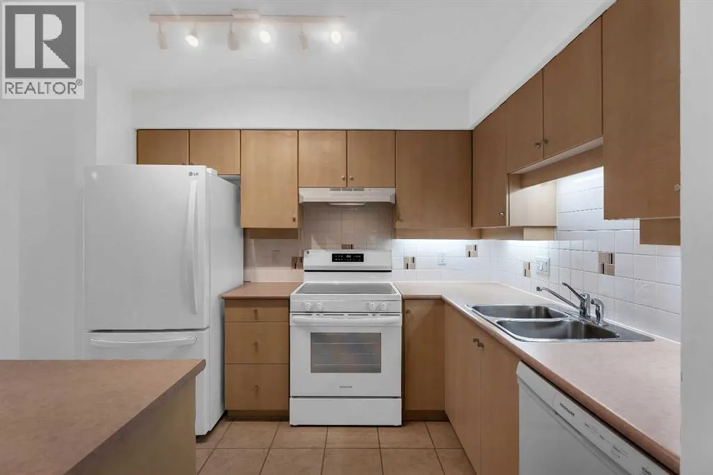 1602, 650 10 Street SW