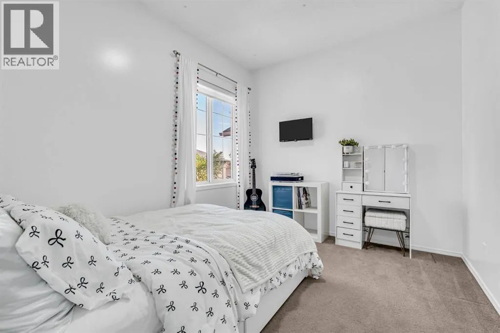 123 Elgin Meadows Way SE