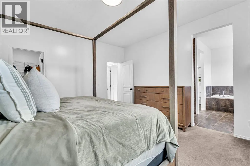 123 Elgin Meadows Way SE