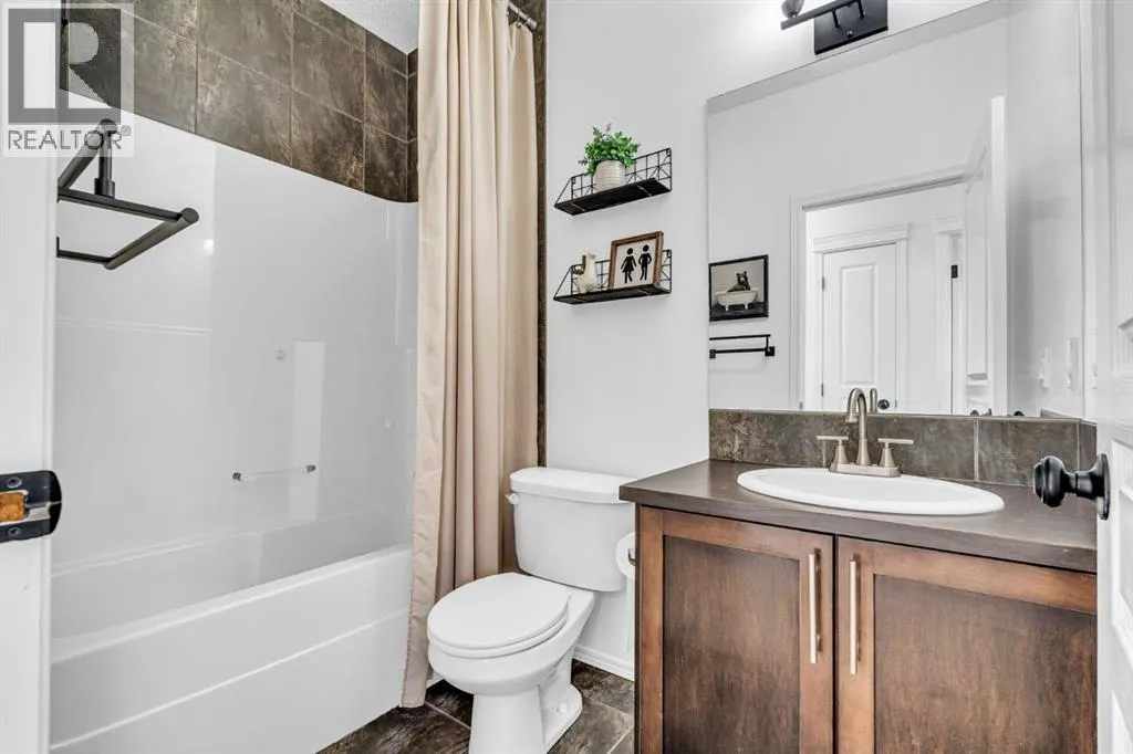 123 Elgin Meadows Way SE
